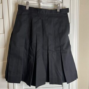 Girls black uniform skirt